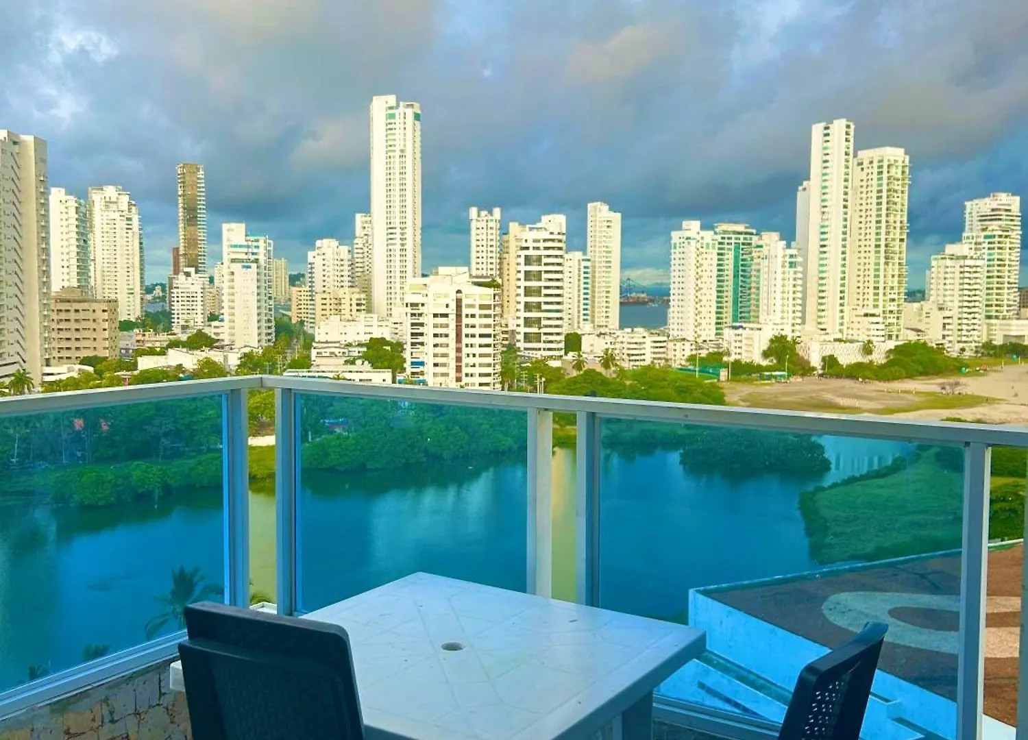 1C-Al2J Apartamento De 1 Alcoba Cerca Al Mar Con Aire Acondicionado Piscina Y Wifi Cartagena